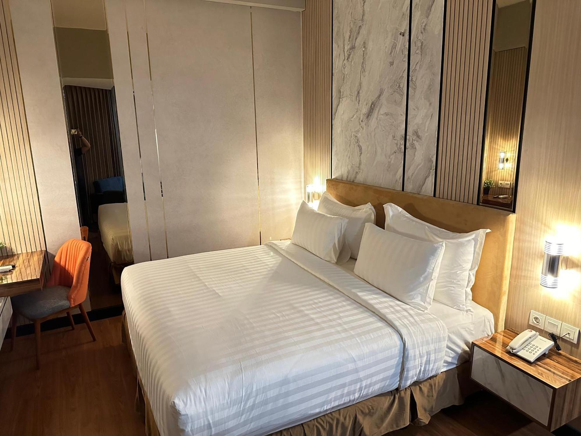 D'Primahotel Jemursari Surabaya Dış mekan fotoğraf